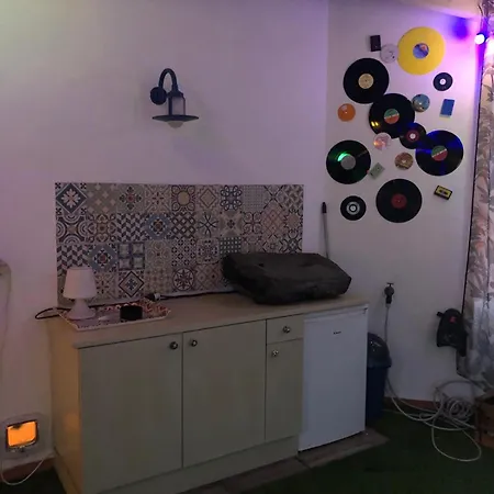 Maison De Maitre Avec Grande Terrasse Au Centre-ville *